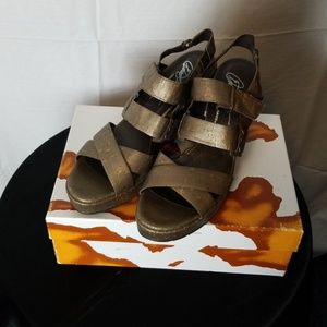 Donald J Pliner Platform Sandals